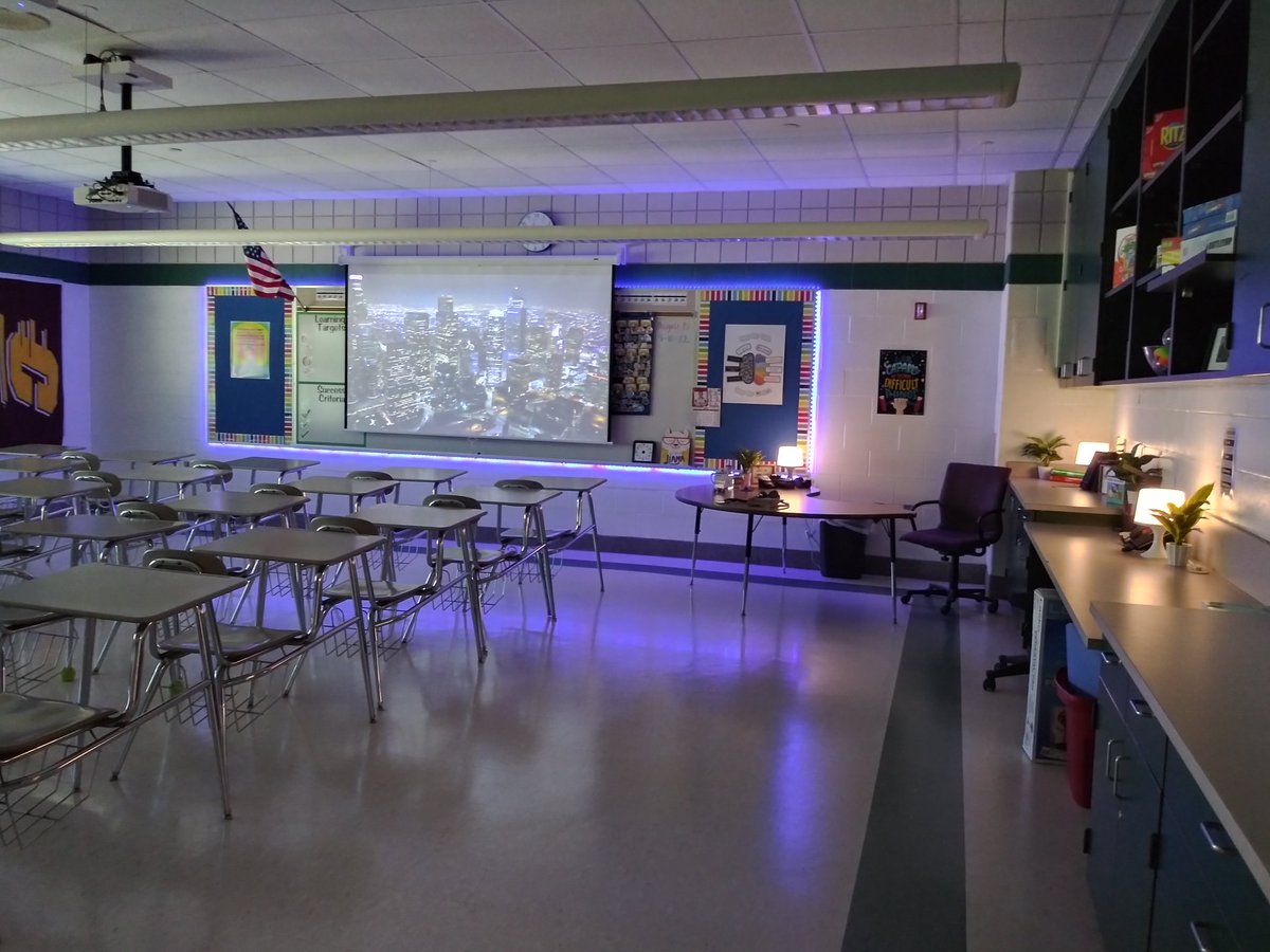 ACardinalClass's tweet photo. I will *always* be excited to go back to school https://t.co/9Bk5TC8c75