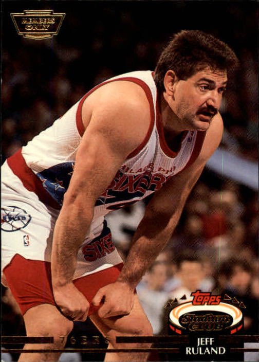 HubieTalksHoops's tweet photo. Jeff Ruland, 6-10, 240 outta Iona. Gave ya 17 and 10 while looking like the manager of a bowling alley. Active defender. Great outlet passer. 17 foot range. Totally destroyed by Kareem’s skyhooks. Had the nickname McFilthy, probably from his days as an unhygienic fast food worker https://t.co/HEr4E2DJZX