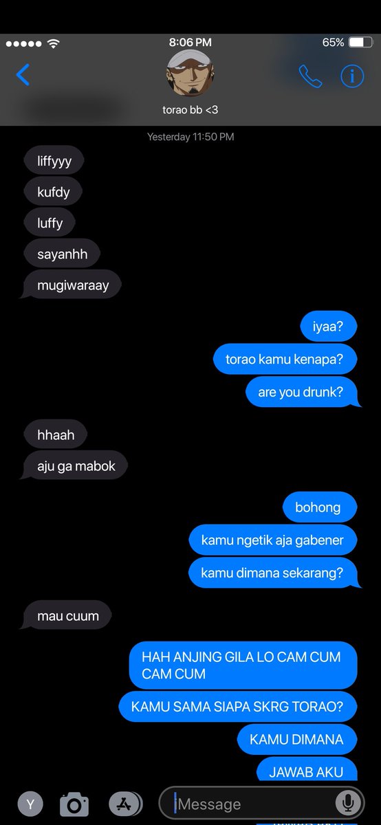 kenmenku's tweet photo. #lawlu drunk text, law mau apa? https://t.co/ngEG8SGGUb