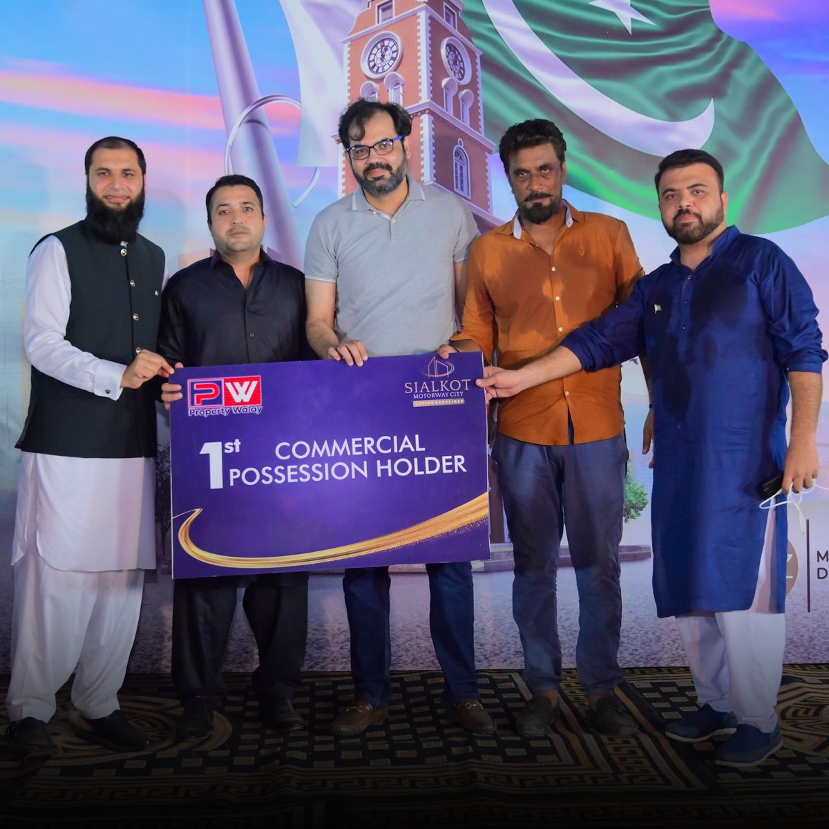 PropWalayPk's tweet photo. Alhamdulillah, Property Walay became 1st Commercial Possession holder of Sialkot Motorway City.

𝐂𝐨𝐦𝐦𝐞𝐫𝐜𝐢𝐚𝐥 𝐏𝐥𝐨𝐭𝐬 
4 Marla | 6 Marla
Booking starts from 𝐑𝐬 𝟑,𝟐𝟎𝟎,𝟎𝟎𝟎/-
𝐅𝐨𝐫 𝐁𝐨𝐨𝐤𝐢𝐧𝐠 &amp; 𝐃𝐞𝐭𝐚𝐢𝐥𝐬 
◾033 44 6666 91  

#PropWalayPk https://t.co/7PPkjma3Dq