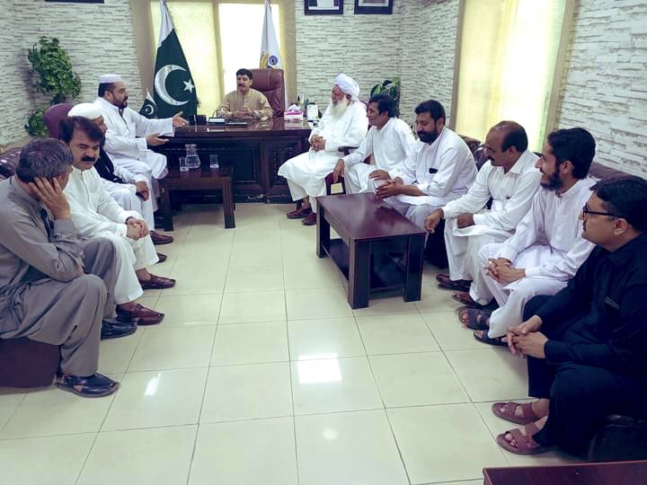 شیخ الحدیث مولانامحمدقاسم صاحب امیدوار NA22 کاچیمبرآف کامرس مردان کےدفترمیں تاجربرادری کے صوبائی جنرل سیکرٹری ظاہر شاہ ، قومی وطن پارٹی کےمجیب شاہ جے یوپی کےفیاض خان
 پیرامیڈیکل  کے صدر تاج محمد جی ایس اجمل خان اورمیاں نور باچہ نے مکمل حمایت کا اعلان اور تعاون کی یقین دہانی کی۔۔