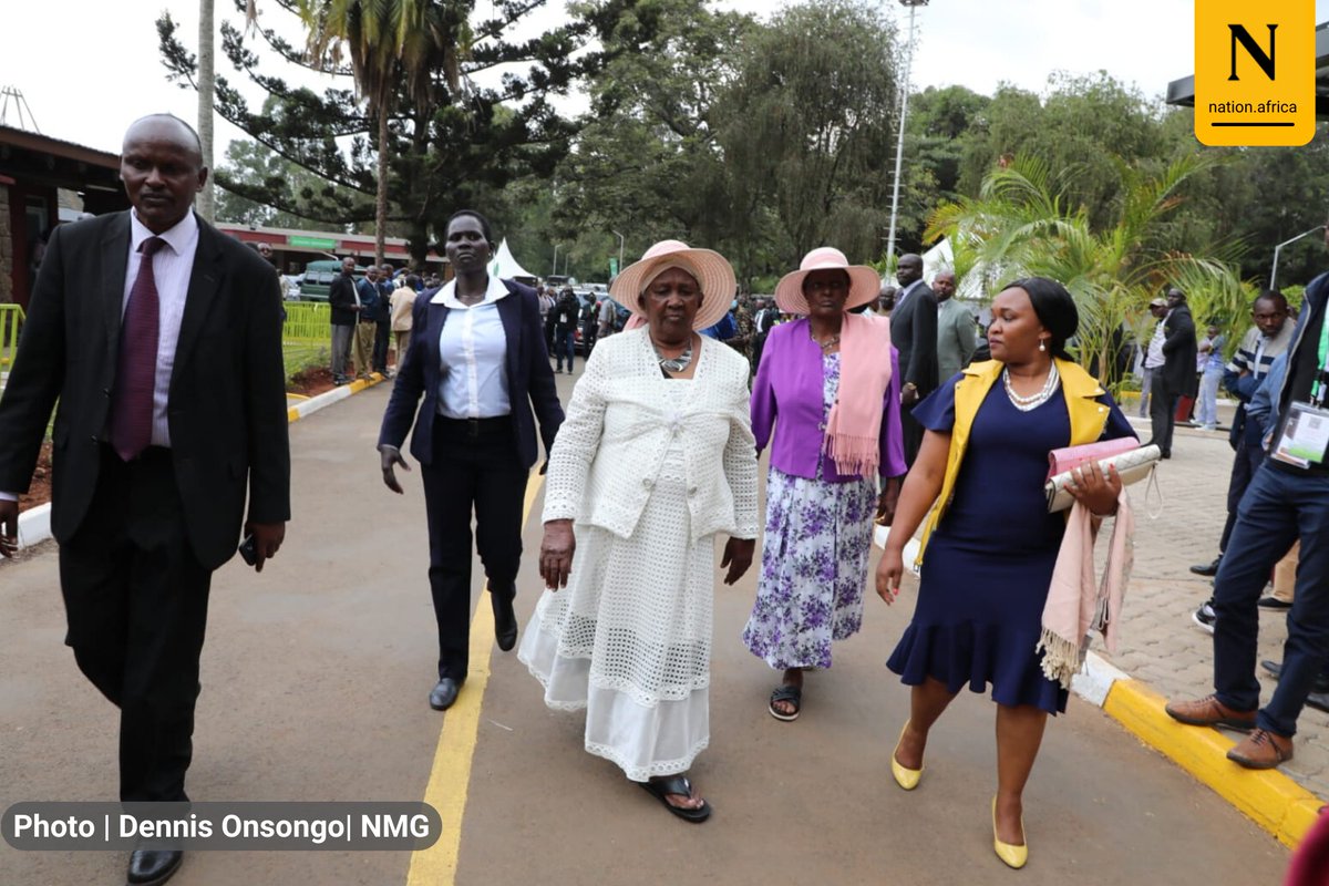 Deputy President William Ruto's mother (in white) arrives at Bomas of Kenya.
#kenyaelections2022