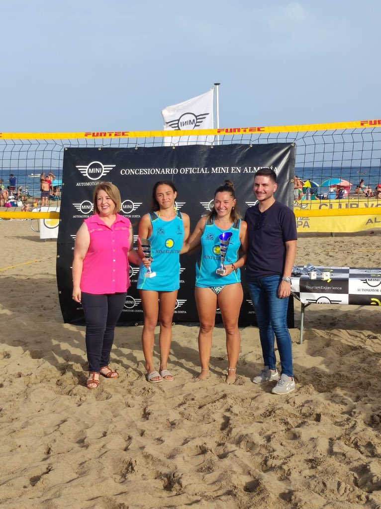 CVoleyPlayaAlme's tweet photo. 🏆 Campeonas categoría absoluta femenina 🥇

#Voleibol #VoleyPlaya #Voley #Playa #Beachvolley #Beach #Volley #Almería #Almeria #Pulpi #Pulpí #Terreros #SanJuanDeLosTerreros @ayto_nijar https://t.co/O04nzi15xW