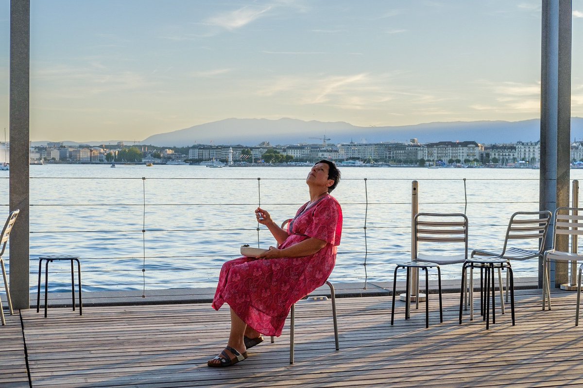 sam_morrey's tweet photo. Geneva. #streetphotography https://t.co/V47S3im6KU