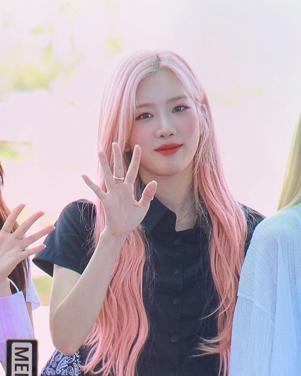 Kyletorpix's tweet photo. Stunning visual ☺ #KPOP #LOONA https://t.co/JXKagEyJIo