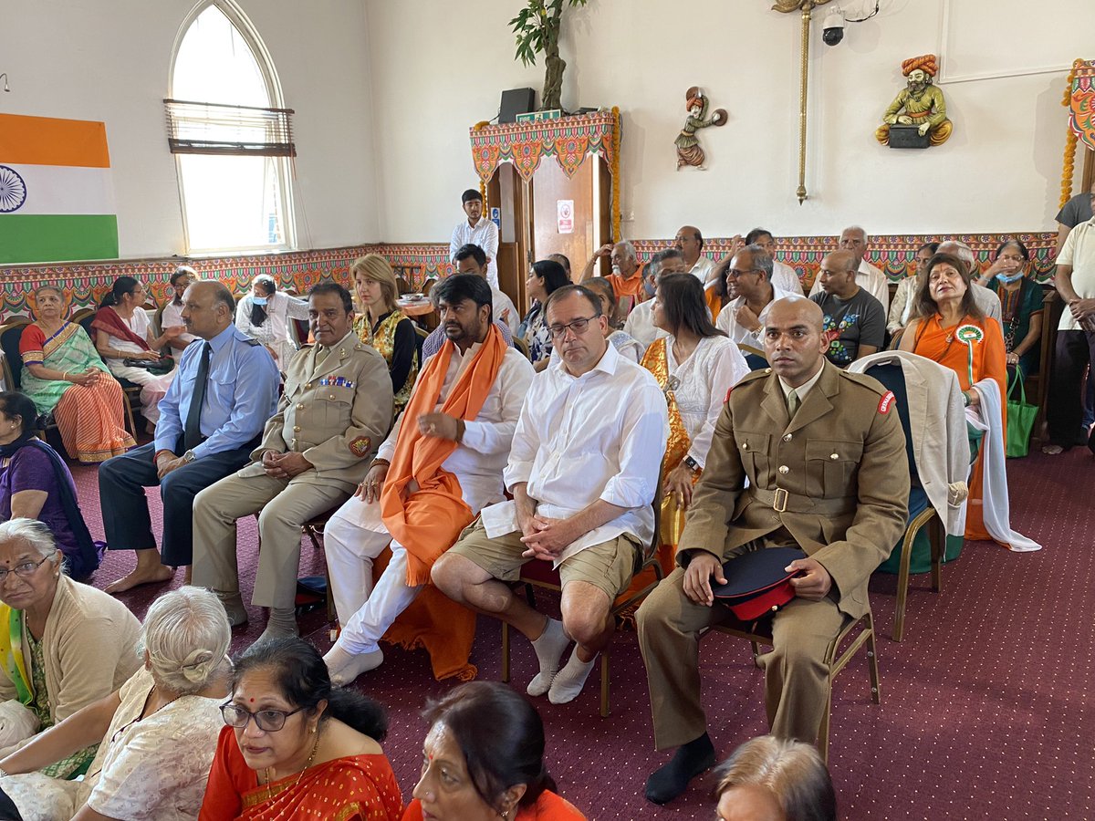 Another landmark day for #IndiaAt75 worlds biggest democracy. Proud to be celebrating India’s Independence Day today <a href="/uksiddhashram/">Int.Siddhashram</a>. May it continue to follow the principles of ‘Vasudhaiva Kutumbakam’ (world as one family). @GarethThomasMP <a href="/AjayHMaru/">Ajay Maru</a> Cllr Rekha Shah <a href="/CllrNitin/">Cllr Nitin Parekh</a>