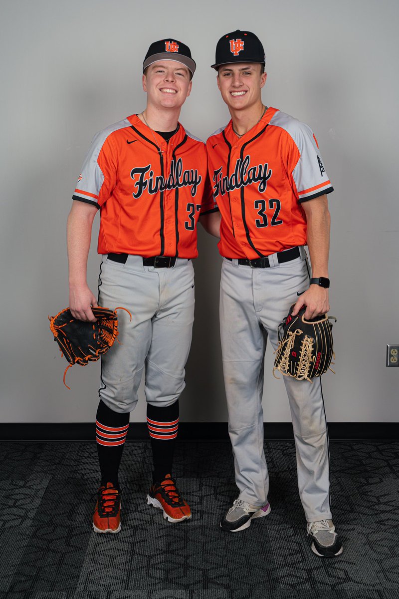 First day of class vibes 😁😎

Happy #FirstDayOfSchool ✏️ 📚 🧠