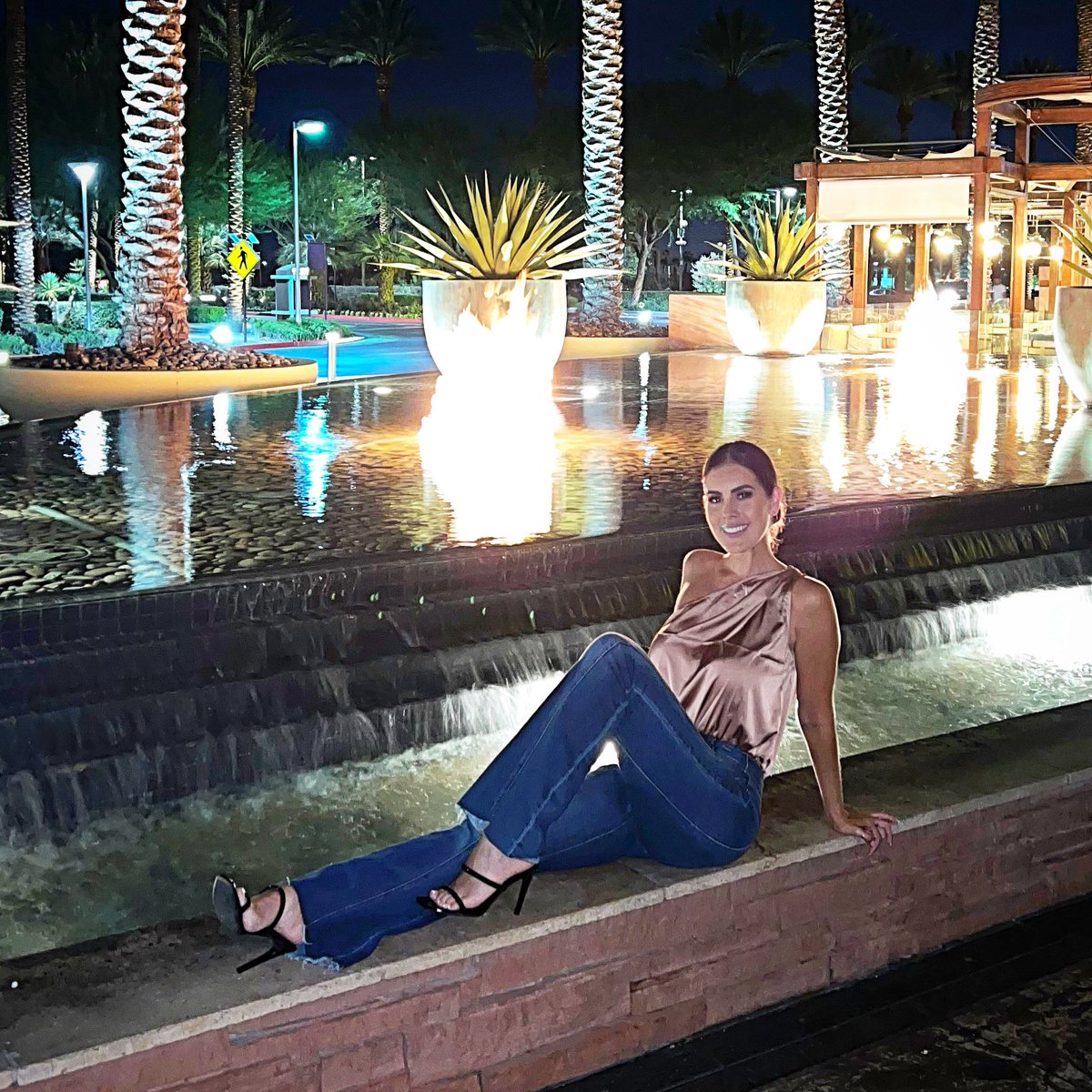 jackie_sauza's tweet photo. Qué tal otro fin de semana así 🎰♠️♦️

How about another weekend like this 🎰♠️♦️ https://t.co/8cKIRiIjZd