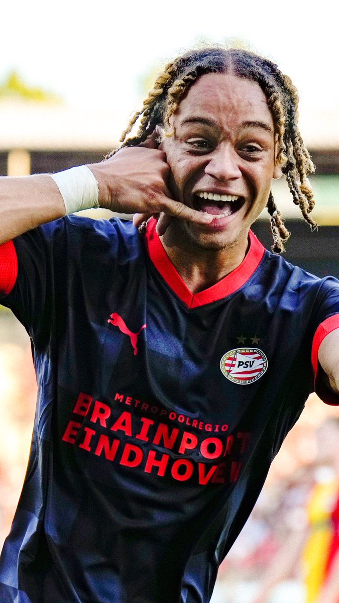 Ellevate Football App tweet media