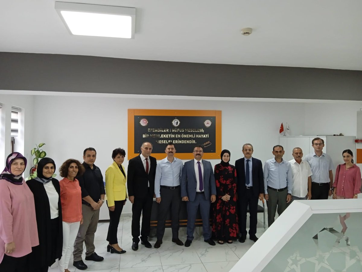 NVİ Genel Müd. Yard. Sn. Ercan TURAN @ErccanTuran , İl Müdürümüz Sn. Sakip PEHLİVANOĞLU <a href="/sakippehlivan/">SAKİP PEHLİVANOĞLU</a>  ilçemiz Nüfus Müdürlüğünü  ziyaret ederek bizleri onurlandırmışlardır. 
#iyikinufuscuyuz