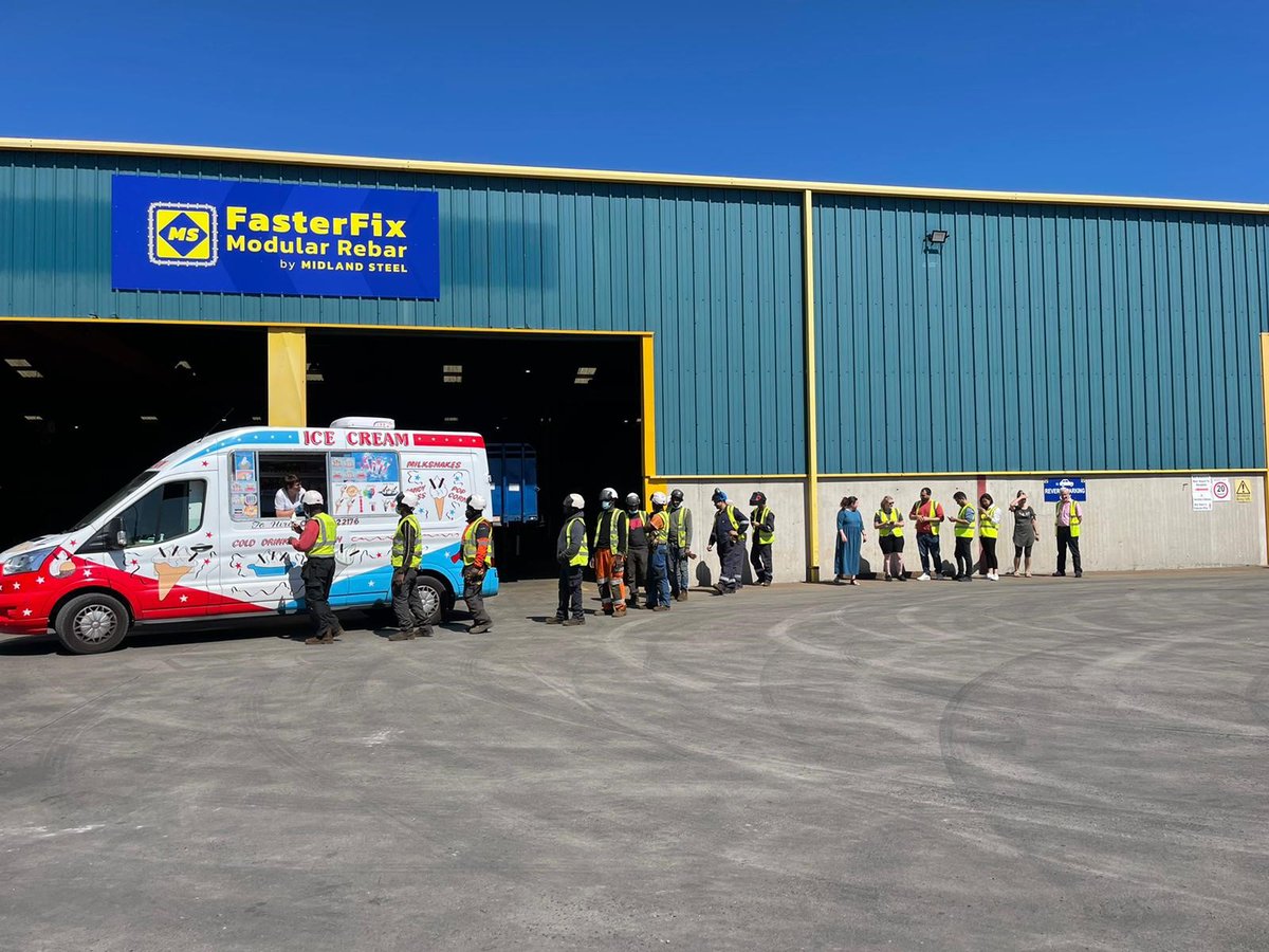 midland_steel's tweet photo. Work is fun when ice cream is involved 🍦
We had a lovely visit from Mr. Whippy on Friday to cool us down with the heat. A massive thank you to Mr. Whippy and Midland Steel it was a lovely treat 😊
#icecream #midlandsteel #welldeserved #smiles #fasterfix https://t.co/OoMtHAk3bV