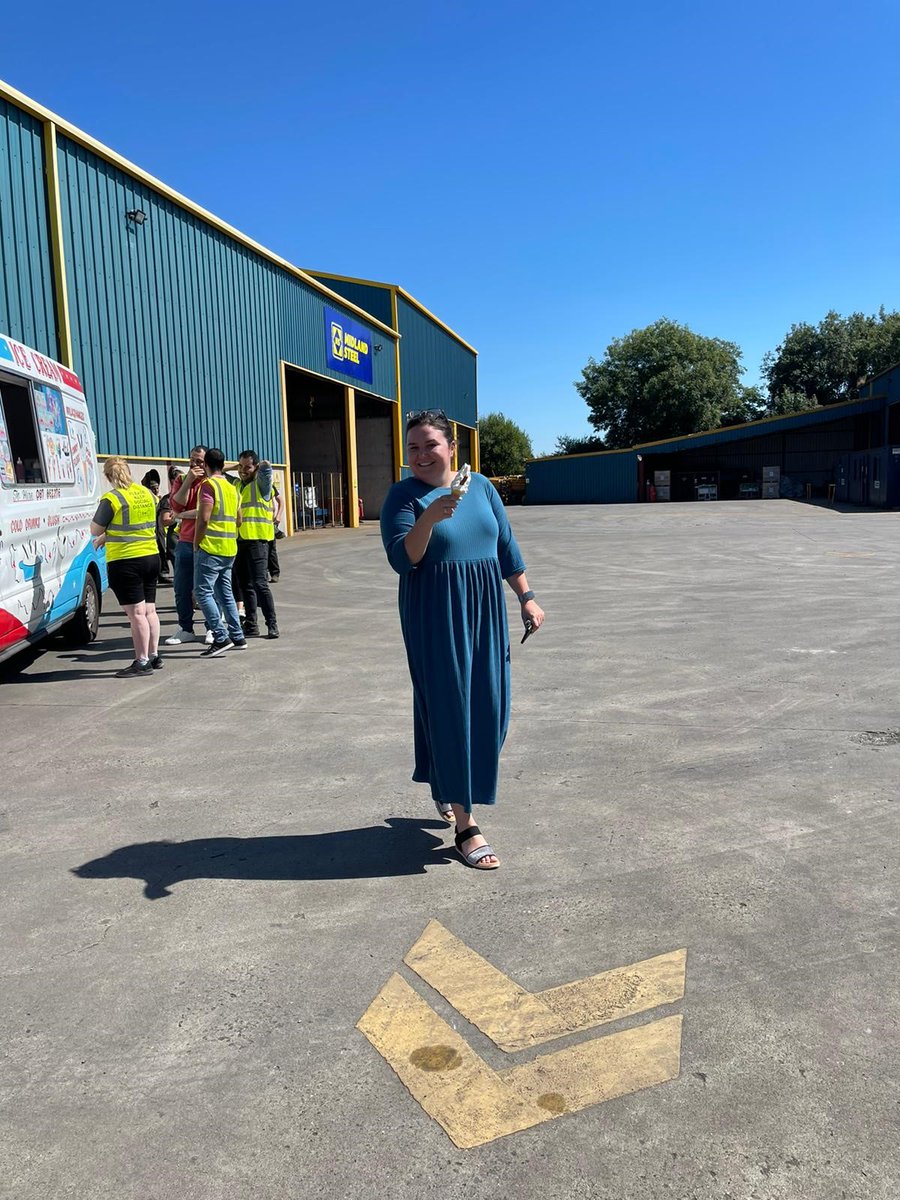 midland_steel's tweet photo. Work is fun when ice cream is involved 🍦
We had a lovely visit from Mr. Whippy on Friday to cool us down with the heat. A massive thank you to Mr. Whippy and Midland Steel it was a lovely treat 😊
#icecream #midlandsteel #welldeserved #smiles #fasterfix https://t.co/OoMtHAk3bV