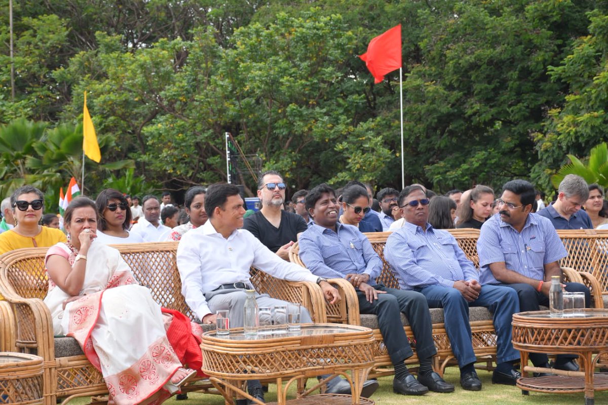 pkmurgan's tweet photo. #IndependenceDay is the biggest festival of Indian democracy &amp; celebration of #AmritMahotsav on 75th Anniversary, makes it more than special. Honoured &amp; privileged to be part of this golden &amp; historical day with @sajjanjindal, @SangitaSJindal,
@ParthJindal11 &amp;our Vijayanagarites https://t.co/955LNZFhdv