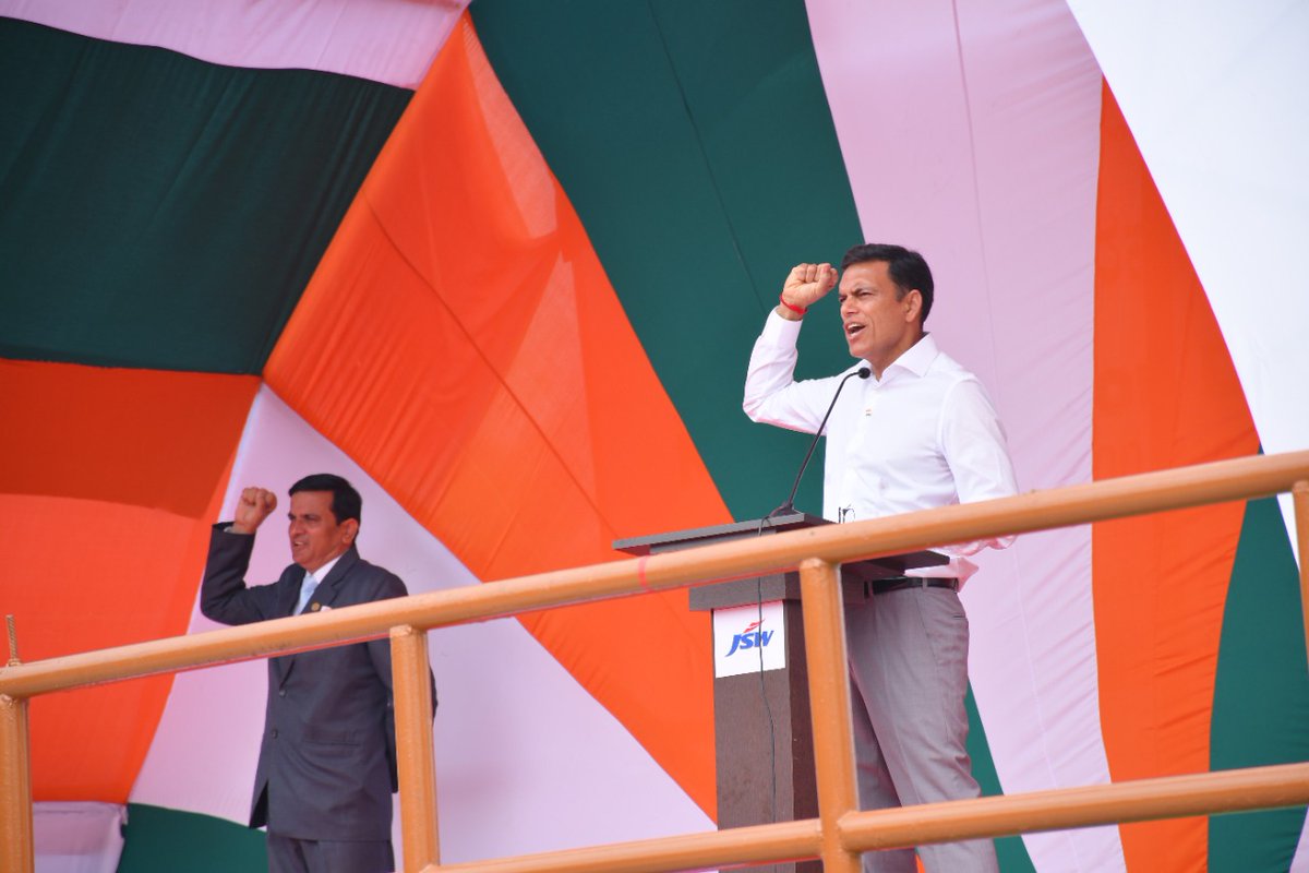 pkmurgan's tweet photo. #IndependenceDay is the biggest festival of Indian democracy &amp; celebration of #AmritMahotsav on 75th Anniversary, makes it more than special. Honoured &amp; privileged to be part of this golden &amp; historical day with @sajjanjindal, @SangitaSJindal,
@ParthJindal11 &amp;our Vijayanagarites https://t.co/955LNZFhdv