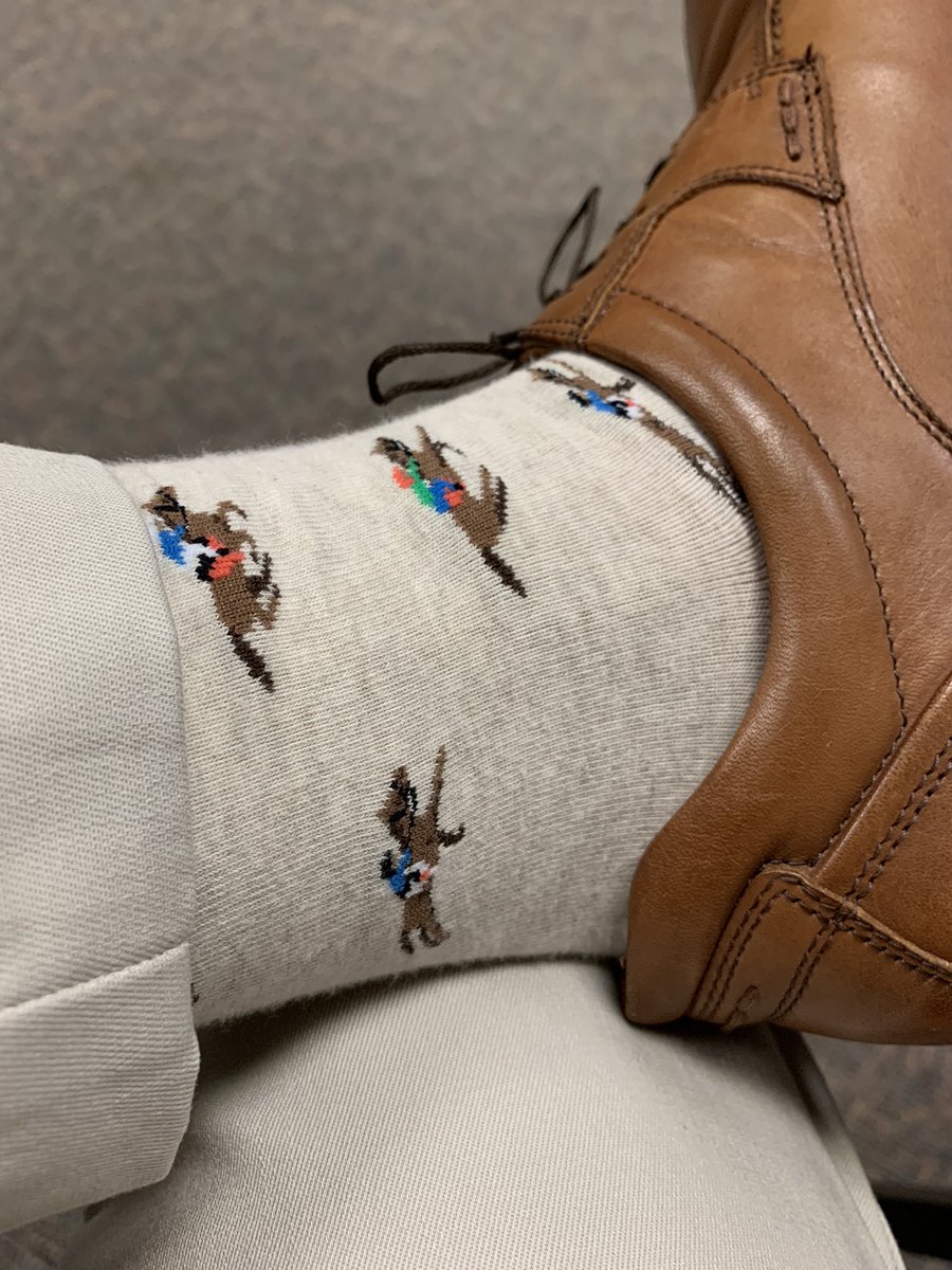 TheGrantOShow's tweet photo. aaaanndddd we’re off!

….to another great semester at @NichollsState! #FirstDayOfClasses #SocksOfHigherEd 🏇 https://t.co/ARpmaiEOXx