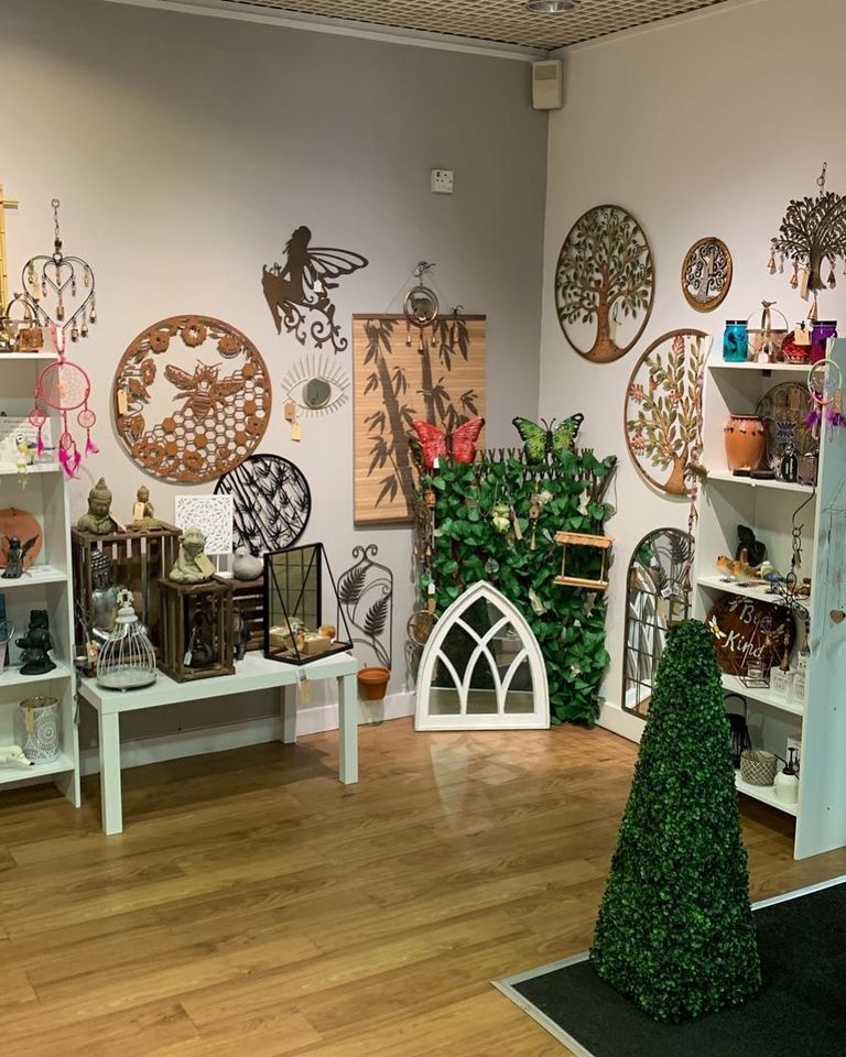 ShopSwanCentre's tweet photo. Create a whimsical garden space with @accessorisemygarden at @popuplhead !π« π±
They have a range of affordable gifts and decorations to brighten up your garden and home, whether big or small.
#swancentre #localtoyou https://t.co/MHWWBLR0ob
