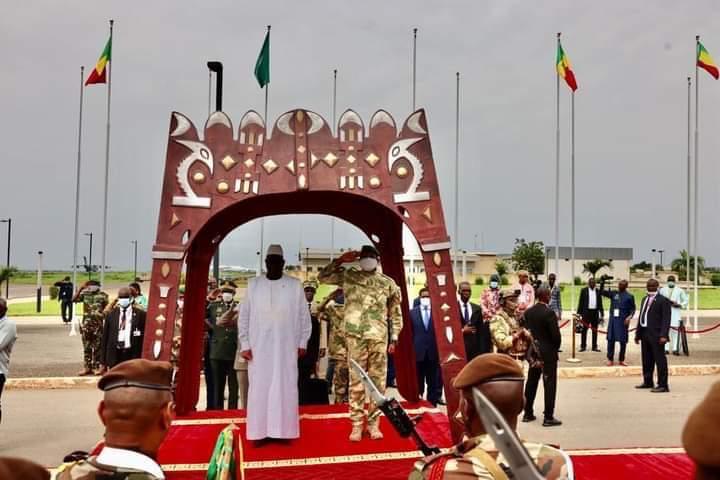 GoitaAssimi's tweet photo. J’ai reçu ce matin mon homologue sénégalais SEM @MackySall, en visite de travail et d’amitié à Bamako. Discussions autour de sujets relatifs à la bonne marche de la transition et l’appui de l’Union Africaine. Nous avons convenu de renforcer la coopération entre 🇲🇱🤝 🇸🇳 https://t.co/PSYR1aGt2e