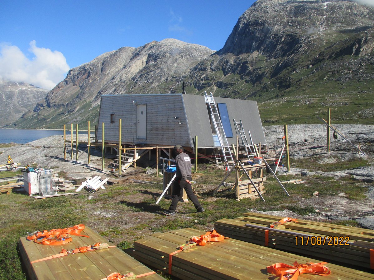 NuukNERO's tweet photo. Construction at the station including a new terrace and installation of a new #SolarVenti - as the old blew of during a winter storm... We look forward to the completion of it all. Fantastic station in the #Arctic, #Greenland as the base for low artic #monitoring and #research https://t.co/5oAcasYuxq