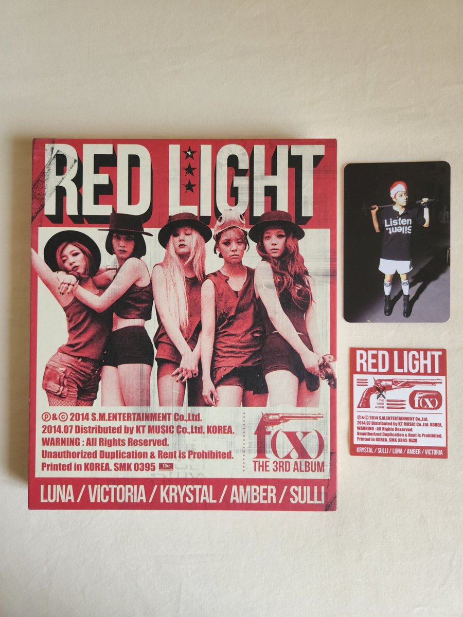 MeUinNeverland's tweet image. 📢 f(x) GIVEAWAY 🎉

For August I have the limited, rare, out of print Red Light 'Wild Cats' version you.

Starting today &amp;amp; ending 08/23/22 @ 5:00pm EDT 

See thread 1-4 for rules &amp;amp; info 

#fx #에프엑스 #LUNA 
#KrystalJung #SULLI  #AmberLiu #VictoriaSong