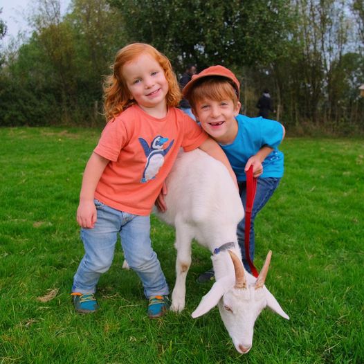 PennywellFarm's tweet photo. FUN FOR THE FAMILY!👩‍👩‍👦‍👦 
Come along and join in all the farmyard fun today including GOAT WALKING!!! 🐐 ☀️
All our friendly animals can’t wait to see you! 🐐🐏🐖🐮🐭🐰🥰
SEE LINK TO BOOK!👇🏼
https://t.co/sOXIJ5O3WO
#pennywellfarm #summer #devon #goatwalking https://t.co/UMmoV17UBQ