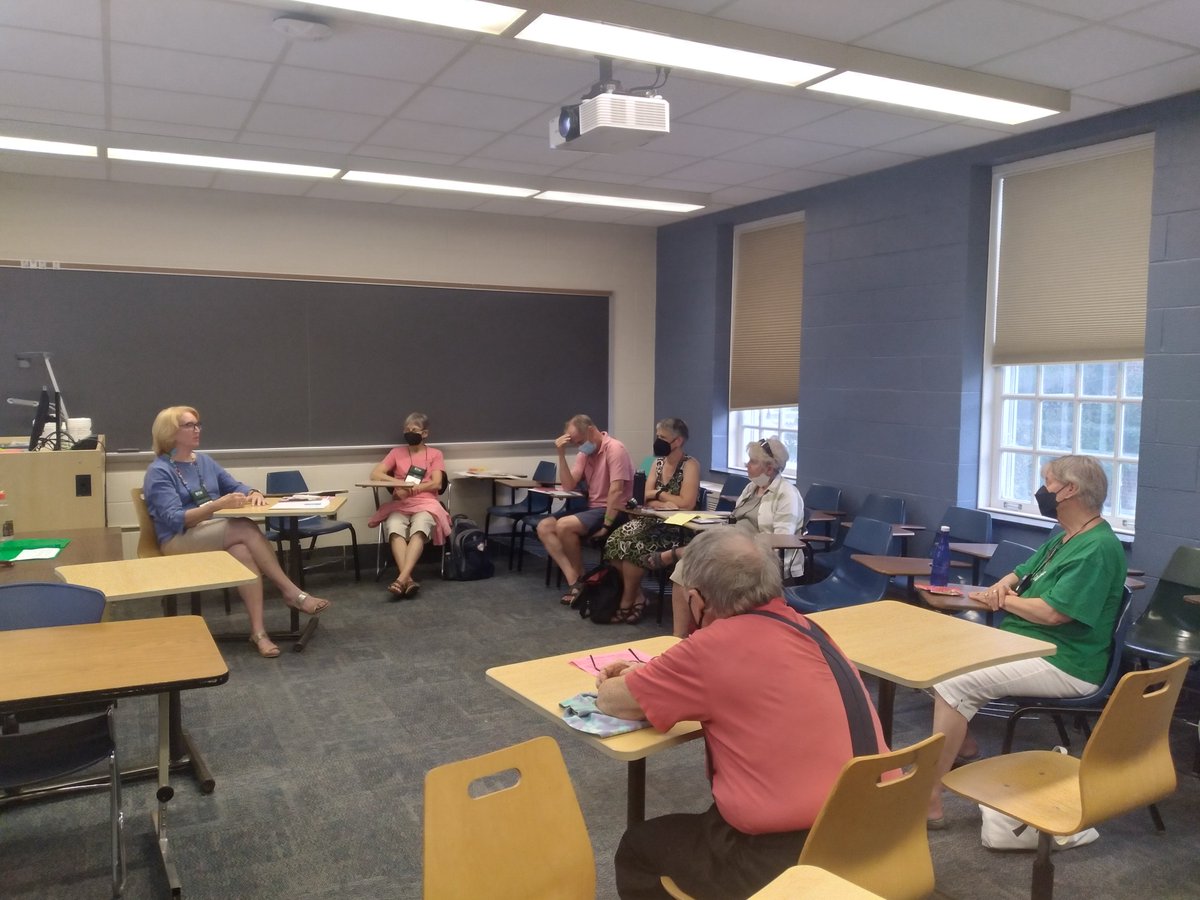 QuakerUNOffice's tweet photo. We were excited to join #Friends at Baltimore YM this month! What a great opportunity to connect with our #Quaker community and for staff to share more about our #peace work at the #UN. #Quakers #peacebuilding https://t.co/K8Ohp5FvER