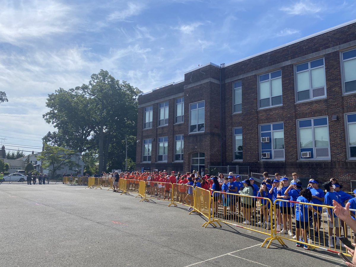 HPS_Lincoln's tweet photo. Leadership Camp 2022 off to a great start! https://t.co/2oy99qUEXI