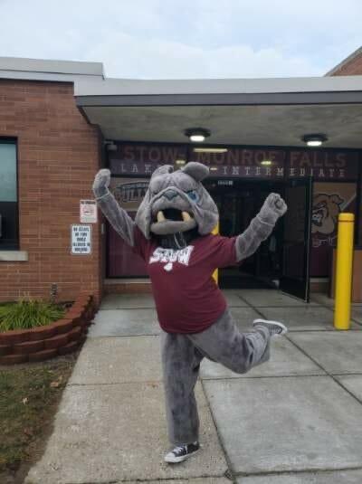 LakeviewLoop's tweet photo. It. Is. Here.  The week of Meet the Teacher/Open House Night!  Our friend “Paws” is excited to see everyone on Wednesday. Stop by for a Pic with Paws and share your photos here and on Lakeview PTA Facebook page. @SMFSchools @LakeviewLoop https://t.co/Ey2PdmjOtj