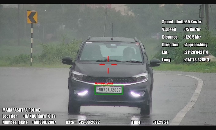 DrRamManwani2's tweet photo. #RTONandurbar This is fake reading of speed. I will not pay this challan. Already there was heavy raining &amp; I was driving only speed between 50-55/hr

या तो टाटा का speedometer खराब है या speed चेकिंग का कॅमेरा सही calibre नहीं आप लोगआपस मे decide करे https://t.co/xo37IjAqsh