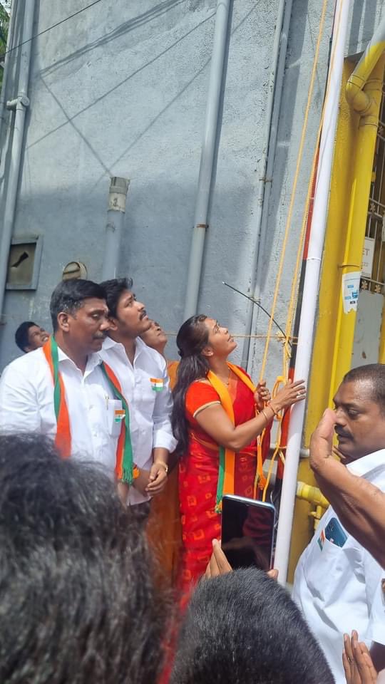 Jayalekshmi tweet media