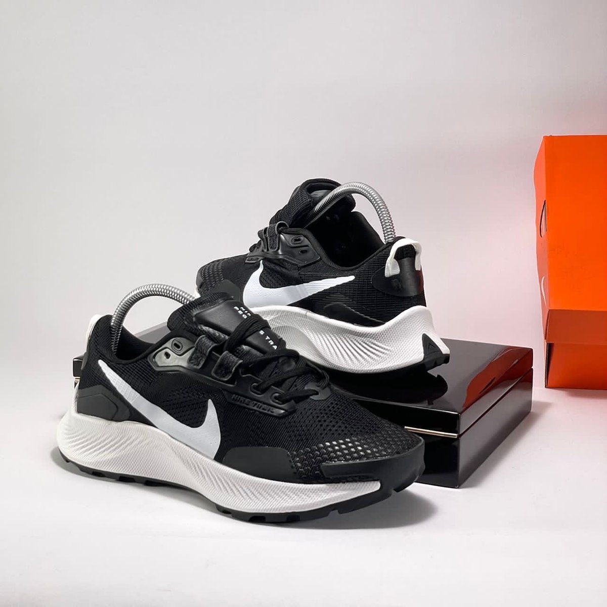 bluehavensft's tweet photo. Nike Pegasus trail 3😊😊😊has the same comfort you love,with a design that nods to the classic Pega look🥰

Available in store‼️

Price➡️N34,000

#shoeslover #sneaker #sneakerhead #bhglobal https://t.co/e5nXquhxzN