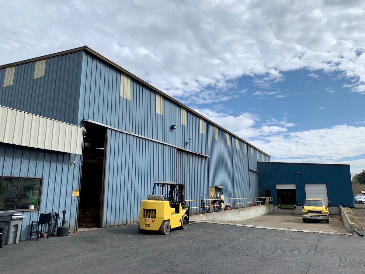 mrx__tech's tweet photo. There's some exciting new things happening inside. Visit us soon in Canby, Oregon, and stay tuned. #extraction #hydrocarbon #co2 #ethanol #fallingfilm https://t.co/U9OYchOx1S