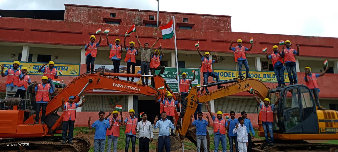 IISDGurgaon's tweet photo. The Heavy Equipment Operators take life risks to contribute to the development of the country. Many of them have sacrificed their life. In the 75th year of Independence, these HEROs (Heavy Equipment Resourceful Operators) deserve due respect for the development of the country. https://t.co/P1CofmuVvL