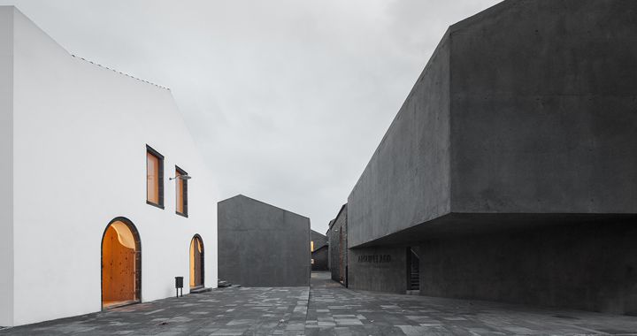 CasaBrisa's tweet photo. #Arquipelago #contemporary #Arts #Center #Azores #culture #museum #portuguese  #artist #multimedia #unique #architecture #design #visit https://t.co/kxSZWOadfJ