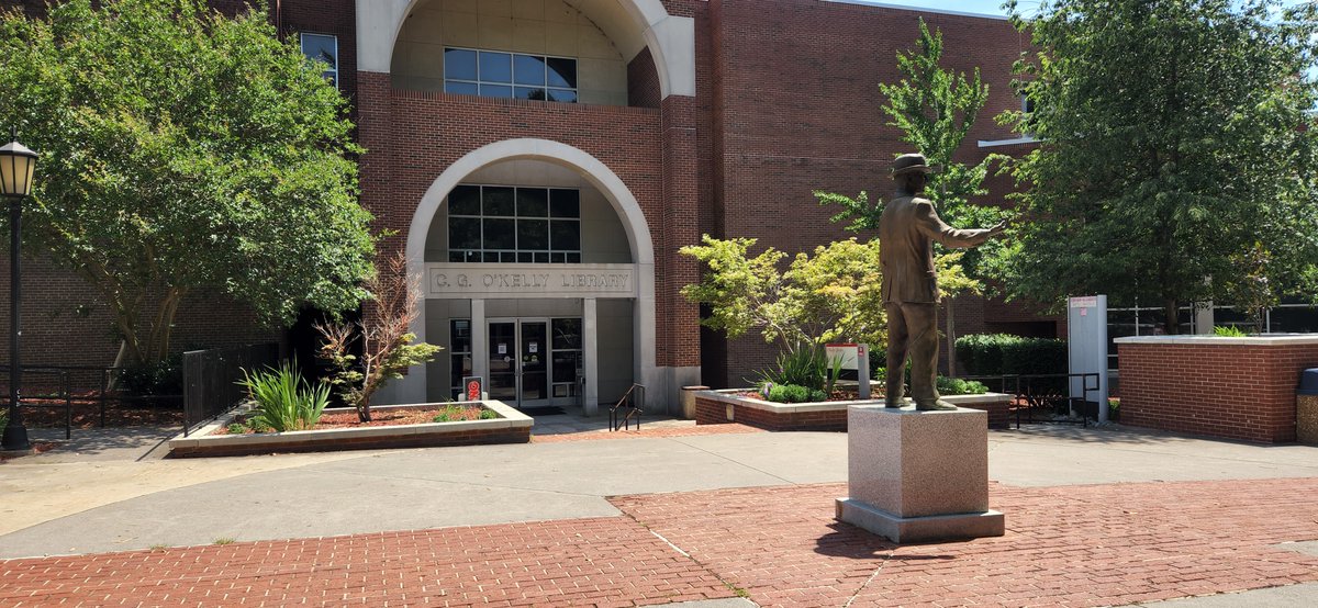 cg_okelly's tweet photo. Happy #Ramdition! Welcome Class of 2026 and welcome back to all returning #WSSU students, staff & faculty!
#CGOKellyLibrary is happy you chose #WinstonSalemStateUniversity, we look forward to meeting you-- we're here for you.
#ItsSoHardToBeARam #wssu26 #RamPride #OKRamdition https://t.co/wvmjSqsBr1