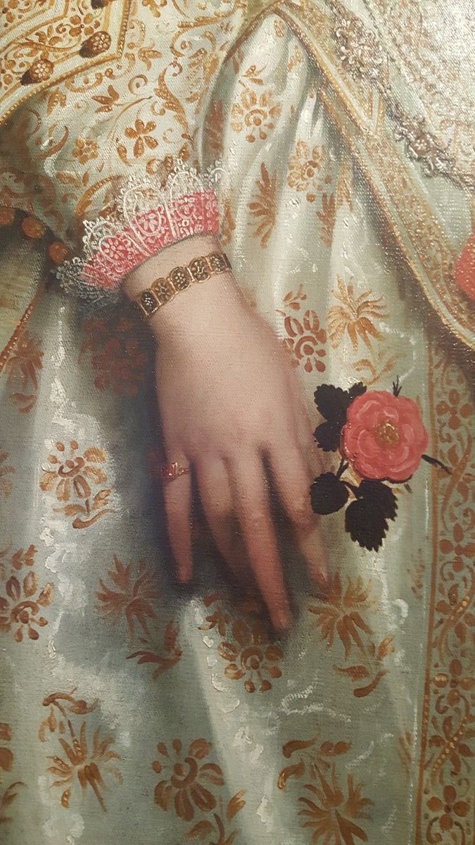 sophrisyne's tweet photo. hands and flowers in art https://t.co/1zffceu4ke