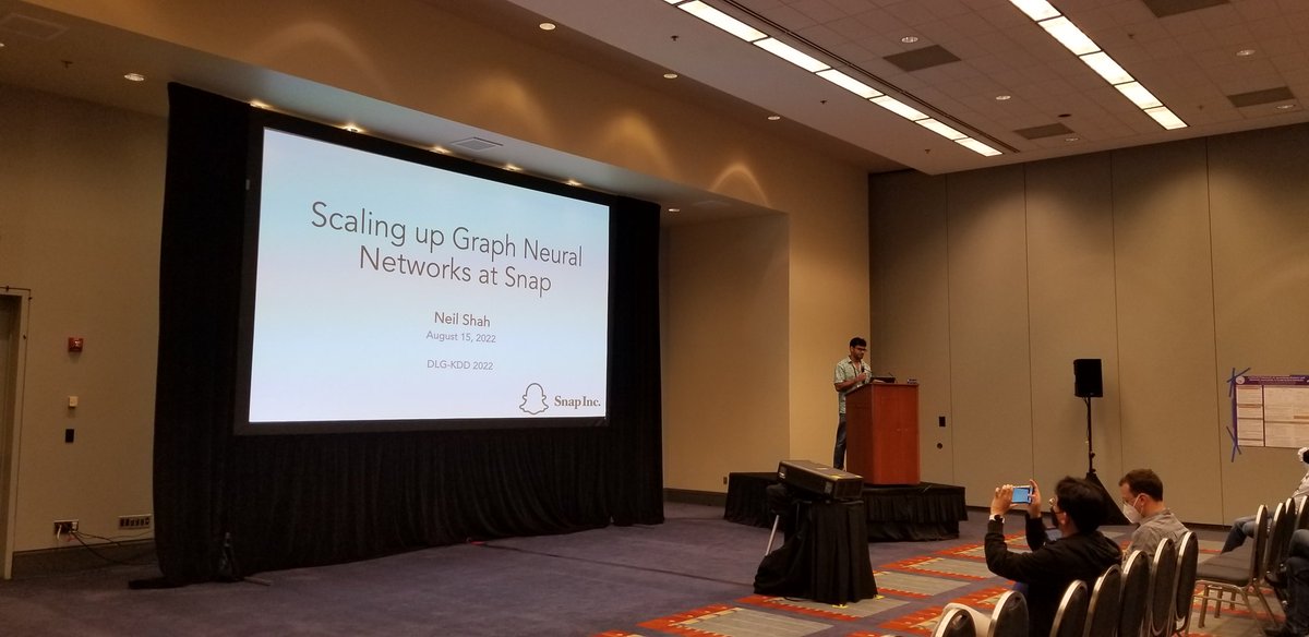 Neil Shah delivering a <a href="/mlgworkshop/">MLG Workshop</a> keynote on cool #GNN applications <a href="/Snap/">Snap Inc.</a> #kdd2022