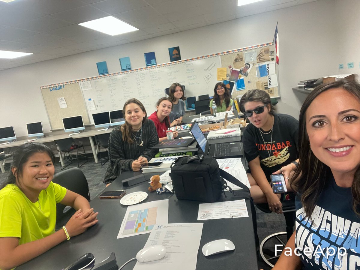 journalismkhs's tweet photo. 2022-2023 Hoofprints editors took some time during inservice to start planning! Next up: Cover design! #thisismethisiswe #hoofprints https://t.co/Bo5wlAUHJh
