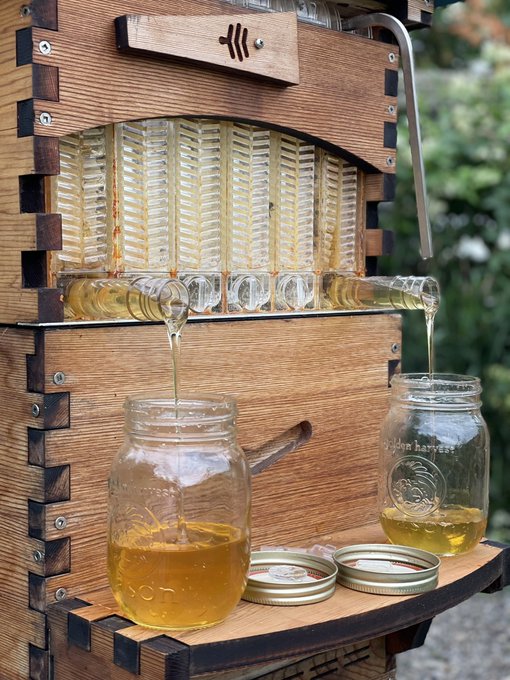 Watch Holly Wolf 🩵🤍's leaked NSFW photo on TwXstars