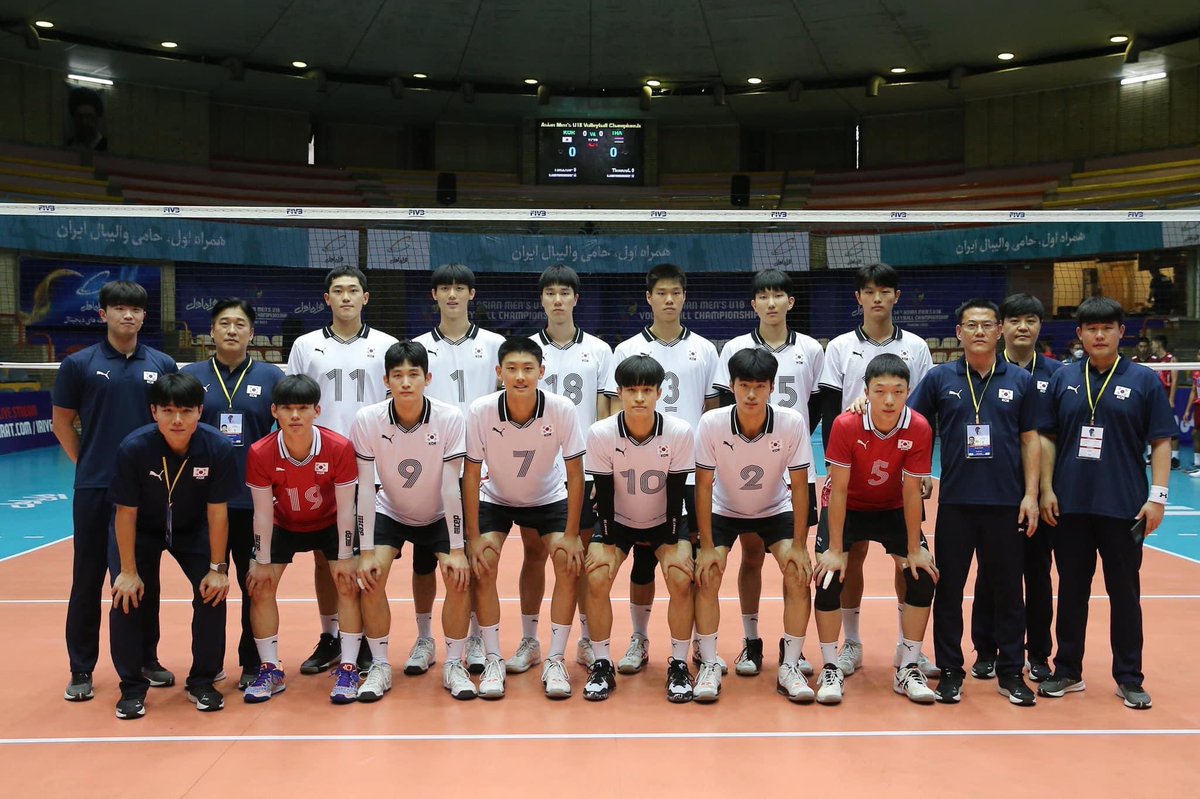 volleytrails's tweet photo. 🇰🇷 Korea sweeps 🇹🇭 Thailand in the
preliminary round of the 14th Asian Men's U18 Volleyball Championship (27-25 25-17 25-20) #AVCU18 #volleyball 

📸 @AsianVolleyball https://t.co/eUIPV7GYyG