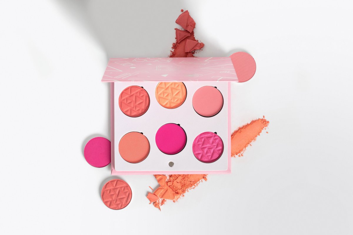 OFRACosmetics's tweet photo. We hope this made you 𝘣𝘭𝘶𝘴𝘩 😊⁠ #ProjectInfluencer⁠
⁠
📸: @glamwithsuzan 𝗕𝗹𝘂𝘀𝗵 𝗣𝗮𝗹𝗲𝘁𝘁𝗲 https://t.co/WUxQC9E5AU