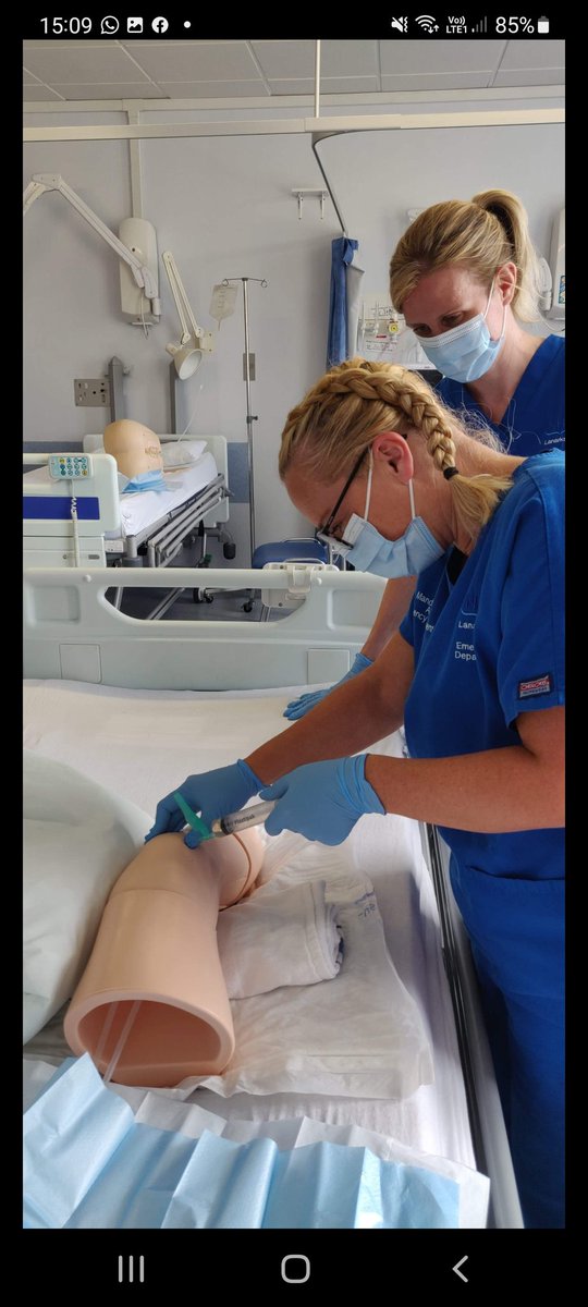 Mandy Scott tweet media