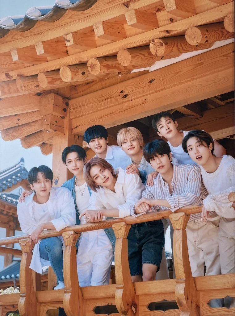 skzstartline's tweet photo. Saben también qué es un orgullo? TODAS las canciones de Stray Kids han sido escritas por ellos mismos. Son 3 billones de reproducciones a su propio trabajo, esfuerzo y crecimiento. Felicidades! 🎉 

SKZ 3BILLION SPOTIFY STREAMS
#StrayKids3BillionStreams
#SKZ_3BillionOnSpotify https://t.co/M4is5Rmcso