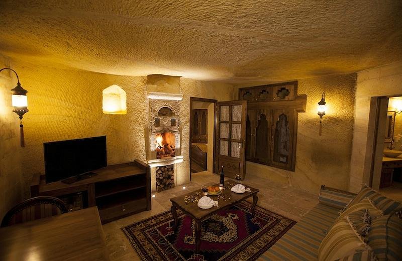 TheWorldsBestH1's tweet photo. The Top 25 Hotels In The World - From The Tripadvisor 2022 Travellers Choice Ratings: 6. Kayakapi Premium Caves - Cappadocia, Urgup, Turkey https://t.co/5AeDjiJjHV  #kayakapicaves #Tripadvisor #hotel #Cappadocia #tuerkiye #Urgup https://t.co/1Efz0Ds280