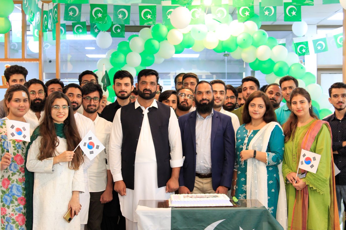 GenesisLabCom's tweet photo. RNS Solutions commemorates Pakistan's journey of 75 years of independence. 
RNS Solutions also celebrated National Liberation Day of Korea  with great energy and glory to signify the true spirit of patriotism.
#14thAugust #75thIndepenceDay #rnssol #fintech #blockchain #Korea https://t.co/RCeEliSkRC