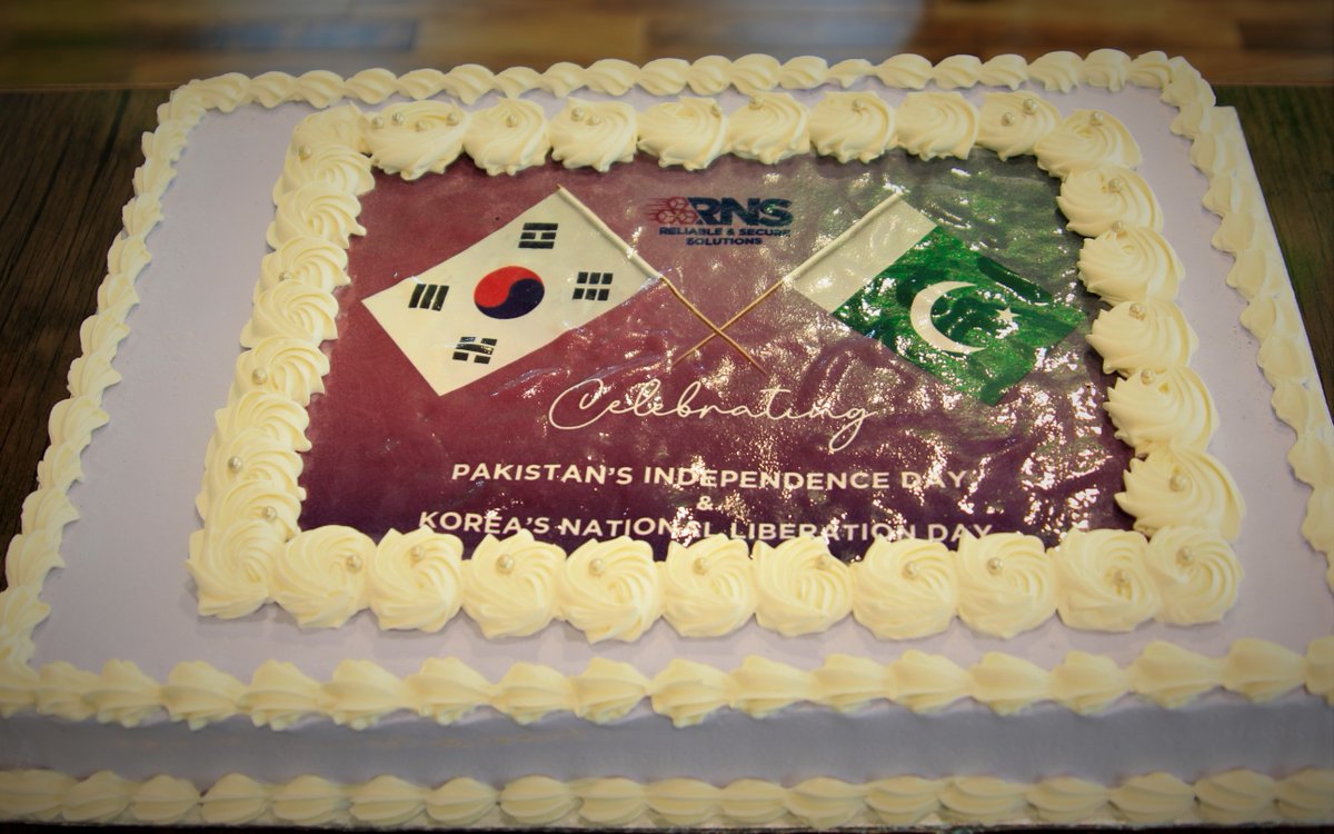 GenesisLabCom's tweet photo. RNS Solutions commemorates Pakistan's journey of 75 years of independence. 
RNS Solutions also celebrated National Liberation Day of Korea  with great energy and glory to signify the true spirit of patriotism.
#14thAugust #75thIndepenceDay #rnssol #fintech #blockchain #Korea https://t.co/RCeEliSkRC