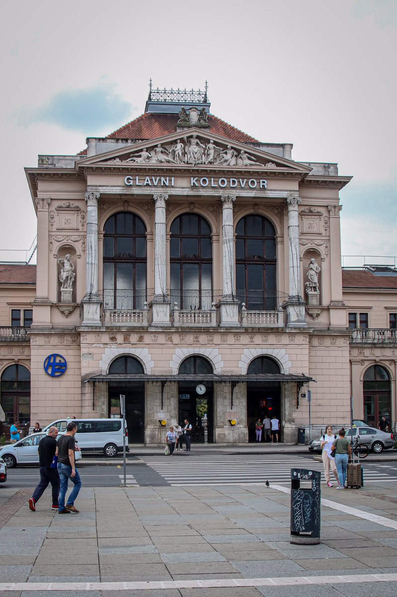 david_g_cooper's tweet photo. #60InAugust DAY 1️⃣5️⃣

▫️Train 19▫️
EC212 • 0703 Zagreb Glavni Kolodvor - Salzburg Hbf https://t.co/0JVKRrB0Ze