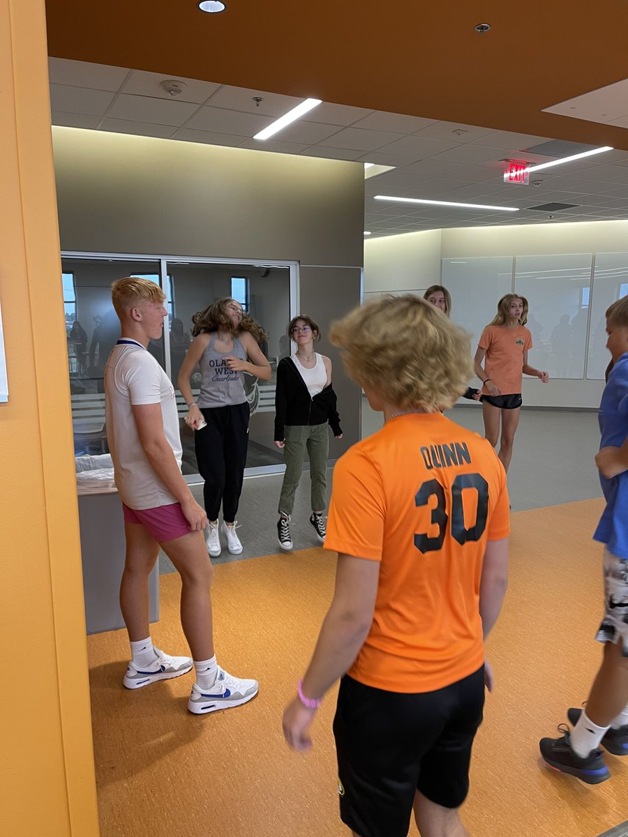 ashleysingharaj's tweet photo. I am so impressed with my freshmen. it’s only day 2 in a new school for them and they are volunteering to lead class culture building activities! So excited for this year! https://t.co/nCmk06fmSu
