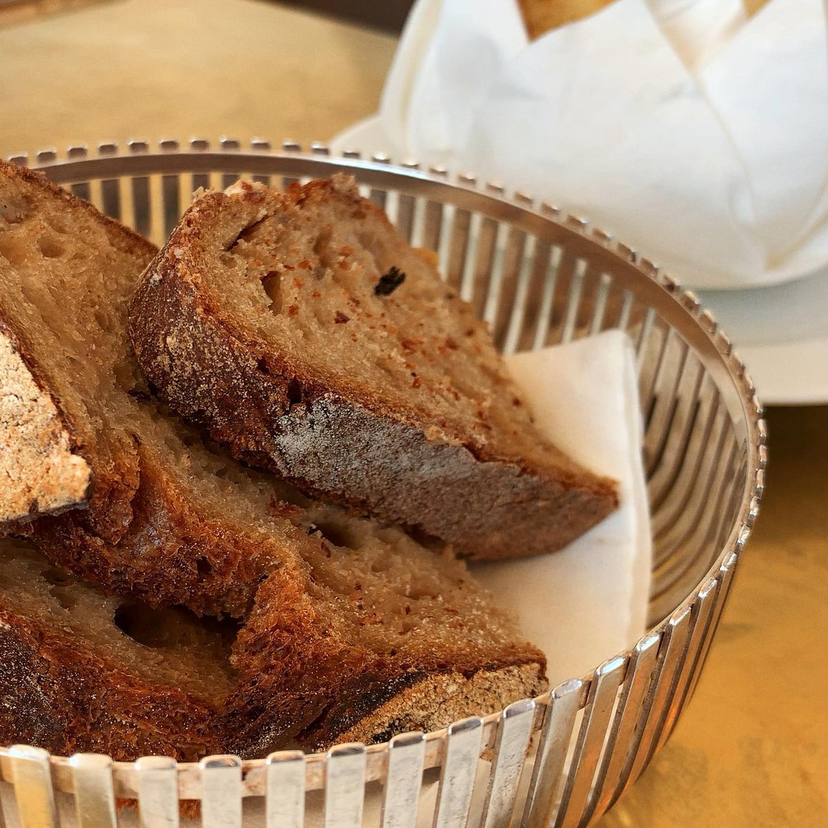 Monday, another beautiful day, and this is my breakfast today, grain bread. I hope all my friends have a smooth, happy Monday.