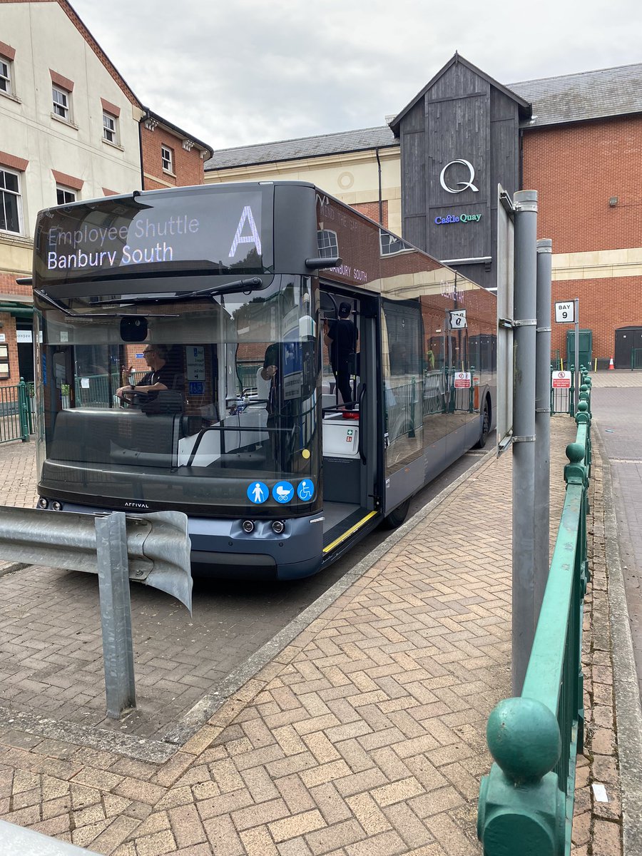 🚍🔋 What an arrival. WHAT an <a href="/arrival/">Arrival</a>.
This locally-developed zero-emission stunner looks set to transform people’s perception of bus travel, not kidding. Single-leaf sliding, flat floor throughout, LED displays all along the sides! #Banbury #electricbus #Arrival