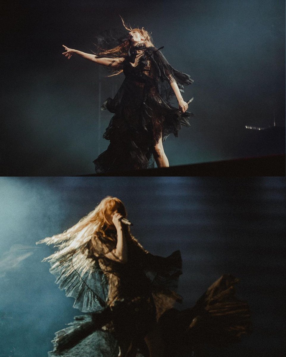 florencemachine's tweet photo. ✨✨ @oyafestival 
Photos by Mariza Kapsabeli ♥️ https://t.co/7Dk2U432rv